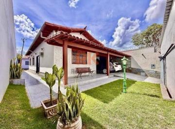 Casa · 360m² · 3 Quartos · 4 Vagas · Casa Plana | 360m² de lote | 180m² de área construída | Bairro Santa Amélia