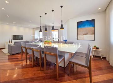 Apartamento · 276m² · 4 Quartos · 3 Vagas · Apartamento á venda a Aclimação, andar alto, 276m², 4 suítes, 3 vagas, piscina.