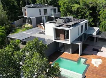 Casa · 285m² · 3 Quartos · 4 Vagas · A venda casa em condomínio La Reserva em Atibaia.