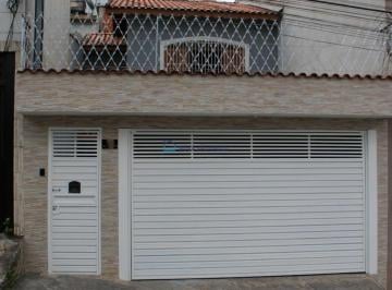 Casa · 129m² · 3 Quartos · 2 Vagas · Casa com 03 quartos localizado na região do Jardim Lourdes.