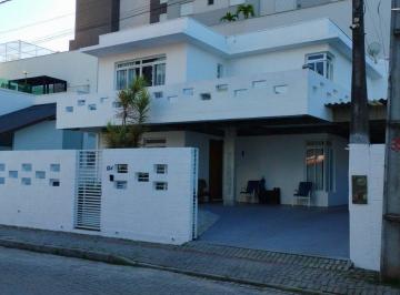 Casa · 252m² · 3 Quartos · Casa à venda no Itacolomi, Balneário Piçarras