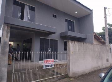 Casa · 230m² · 4 Quartos · Sobrado espaçoso com 3 suítes e acabamento premium no coração de Penha