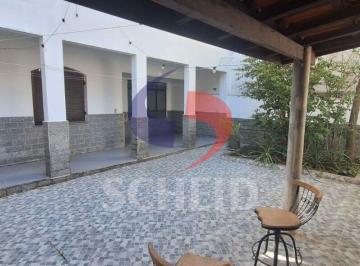 Casa · 327m² · 3 Quartos · 3 Vagas · Casa com 3 quartos à venda na Rua Doutor Clóvis de Oliveira no Jardim Guedala