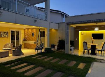 1 · Casa de Alto Padrão no Eusebio em condominio Fechado...