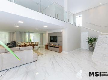 Casa · 413m² · 4 Quartos · 4 Vagas · Residência Exclusiva no Città Verdi em Santa Felicidade | Terreno com 1.300 m², 4 Quartos e Alto Pad