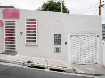 Comercial · 16m² · Sala comercial na Rua Água da Rosa, 243 • 16 m²
