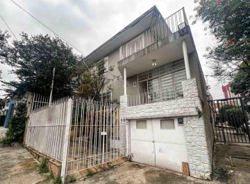 Comercial · 135m² · 1 Vaga · Casa comercial na Rua Embaixador João Neves da Fontoura, N. 114 • 135 m²