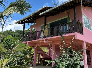 Rural · 200m² · 4 Quartos · 2 Vagas · Sítio à venda em Blumenau, com 27.000 m², duas casas e uma lagoa, por R$ 850....