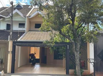 Casa · 199m² · 3 Quartos · 2 Vagas · Belissimo Sobrado no Jd Imperial