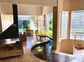 f225d2ca9e43ef14bd5fb736ef4c62c02e4201d0 · Casa Térrea com 550m²  Condomínio Portal dos Gramados