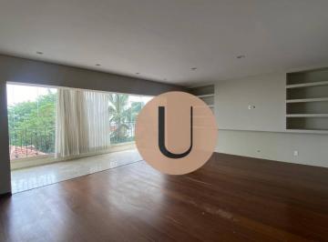 d9d042741388f1a9589cecf47b2ce263c6e477bf · Viva o Luxo e Conforto com Vista Deslumbrante