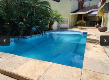 Casa · 490m² · 3 Quartos · 2 Vagas · Casa térrea à venda na Vila Oliveira - Mogi das Cruzes.