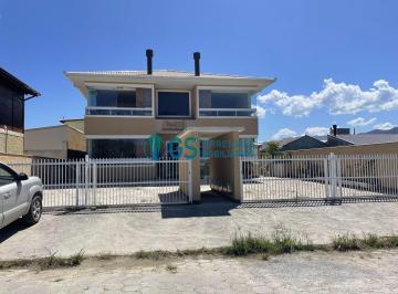 Apartamento · 3 Quartos · 2 Vagas · Apartamento mobiliado a 500 metros da Praia da Pinheira