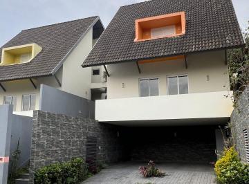 Casa · 270m² · 3 Quartos · 4 Vagas · Condomínio Arujazinho IV - Casa à venda no bairro Arujazinho IV - Arujá/SP
