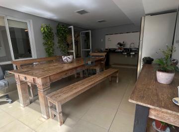 Casa · 164m² · 3 Quartos · 2 Vagas · Condomínio Housing Flamboynat , 3 Quartos , 1 Suíte , Lote de 22,63m3 , Área construída 164,09m2.