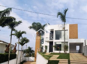 Casa · 670m² · 4 Quartos · 6 Vagas · Condomínio Arujá 5 - Espetacular casa à venda com 4 suítes no condomínio Arujá 5!