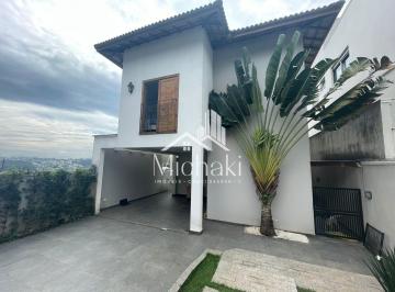 Casa · 225m² · 4 Quartos · 2 Vagas · Condomínio Arujazinho IV - Casa à venda no Arujazinho IV, 4 suítes