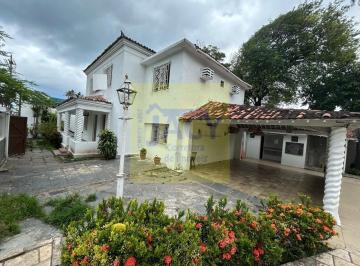 Casa · 480m² · 8 Quartos · 4 Vagas · Casarão em Olinda,sítio historico Carmo, 8qtos 3 suítes,3vgs, sl de festa, ideal p/hostel e pousada