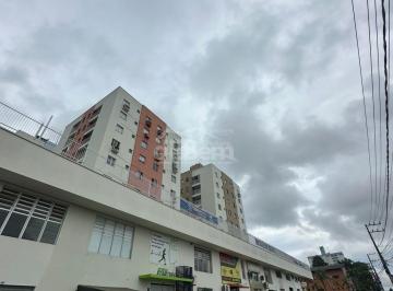 Comercial · 101m² · Ed. Portal das Flores - Sala comercial à venda no bairro São Luiz - Criciúma/SC