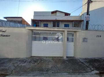 Apartamento · 80m² · 3 Quartos · 1 Vaga · Seu novo lar no Joquei Clube espera por voce!