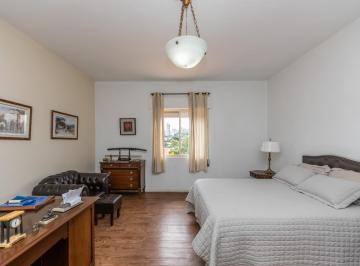 img0 · Casa para venda em Pacaembu com 3 quartos , 379m²
