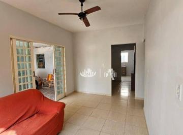 Casa com 3 quartos para alugar, 70 m² - Parque das Indústrias - Londri · Casa com 3 quartos para alugar, 70 m² por R$ 1.150/mês - Parque das Indústrias - Londrina/PR