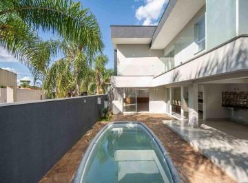 Casa · 353m² · 3 Quartos · 4 Vagas · Casa de Alto padrão com 3 suítes à venda em condom