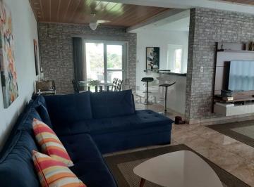Casa · 1001m² · 2 Quartos · 5 Vagas · Oportunidade - Casa em Condomínio - Jacareí - Condomínio Parque Lago Dourado - 2 Dormitórios - 215,8