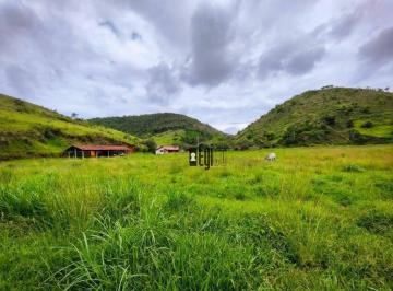 7549a3e30c2cd17fe6282161445285ba36d9aa64 · Sítio com 2 dormitórios à venda, 552000 m² por R$ 1.350.000,00 - Centro - Paraíba do Sul/RJ