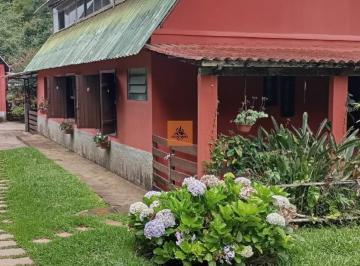 Foto 01 · Imperdível propriedade à venda em Nova Friburgo-RJ, no bairro Braunes. 3 quartos, 1 suíte, 2 salas,