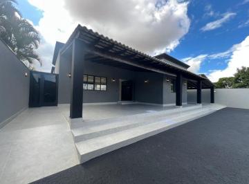 Casa de 4 quartos, Vicente Pires · Mansão com Terreno de 1.054m² na Rua 08 – Lazer Completo e Espaço de Sobra
