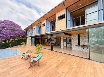 Casa de 6 quartos, Petrópolis · Casa à venda dentro de condomínio em Pedro do Rio