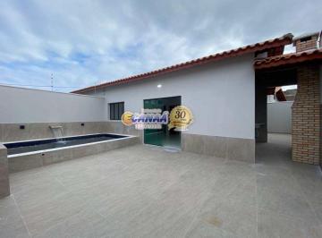 Casa de 2 quartos, Mongaguá · Casa nova com piscina à venda em Mongaguá – lado praia, a apenas 200 metros do mar!