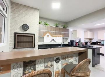 Casa de 3 quartos, Taboão da Serra · Sobrado com 189m² no Parque Jacaranda - Taboão da Serra