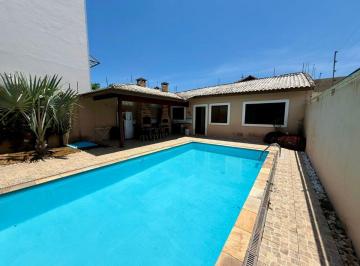 Casa de 3 quartos, Itanhaém · Casa com piscina e 3 quartos em Itanhaém - R$ 790.000,00.