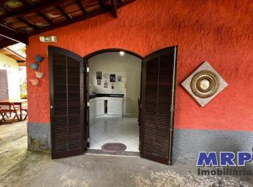 Foto 01 · Casa tipo chalé em condomínio fechado com piscina em Ubatuba. Próximo as cachoeiras e da Praia da Ma