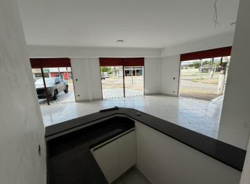 Comercial · 103m² · 2 Quartos · 1 Vaga · Loja Comercial no Caiçara com 119,70mts e garagem na frente. confira em Praia Grande.