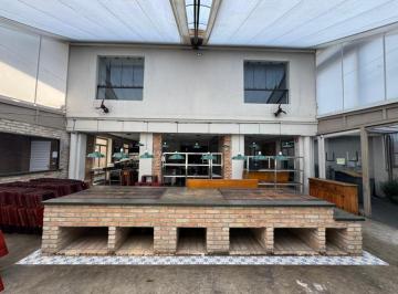 Comercial · 700m² · Casa comercial na Rua Peixoto Gomide, N. 1066 • 700 m²