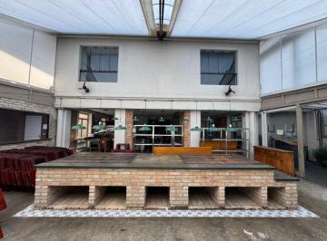 Comercial · 700m² · Casa comercial na Rua Peixoto Gomide, N. 1066 • 700 m²