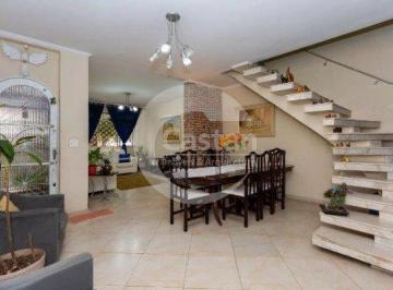 Casa · 250m² · 5 Quartos · 8 Vagas · Sobrado em Ipiranga