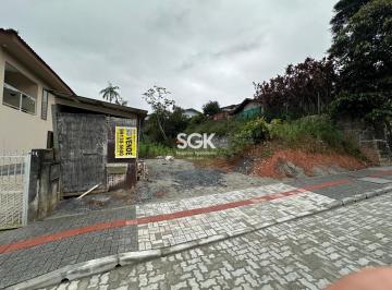 Terreno · Terreno no Vila Nova com projeto para 6 unidades residenciais