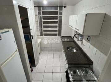15 · Apartamento para locação com 2 dormitórios, sala de estar, 1 vaga de garagem.