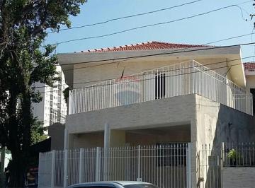 Casa · 100m² · 3 Quartos · 2 Vagas · Sobrado Reformado com Terraço e 3 Quartos em SP!