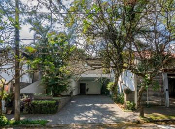 img0 · Casa em condomínio para venda com 3 quartos, sendo 3 suítes, 240m²