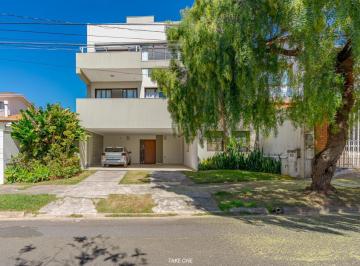 img0 · Casa no condomínio Caminhos de San Conrado para venda com 4 quartos, sendo 1 suíte , 378m²