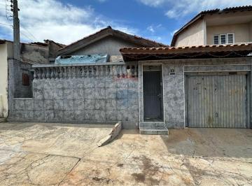 Casa · 199m² · 2 Quartos · 3 Vagas · Casa Térrea com 2 suítes na Vila Garcia - Bragança Paulista
