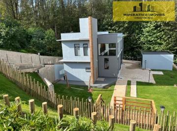 Casa · 250m² · 4 Quartos · 6 Vagas · Casa à venda - em Caxambu