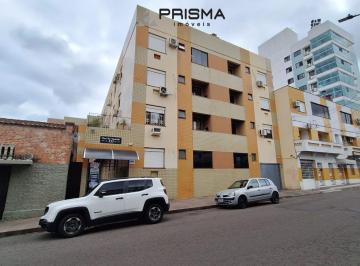 Apartamento · 38m² · 1 Quarto · 1 Vaga · APARTAMENTO 1 DORMITÓRIO no térreo com terraço amplo e sacada, Centro de Santa M