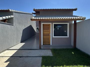Casa · 70m² · 2 Quartos · 2 Vagas · Casa com 2 dormitórios à venda, 240m² por R$ 425.000 - Chácaras de Inoã - Maricá