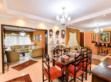 Casa de 4 quartos, Curitiba · Casa Térrea 4 Dorm 1 Suíte 230 m² com Edícula e Churrasqueira - Santa Felicidade | R$ 1.350.000